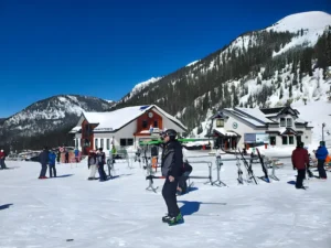 Sundance Lakes Travel Resort: An Enchanting Escape
