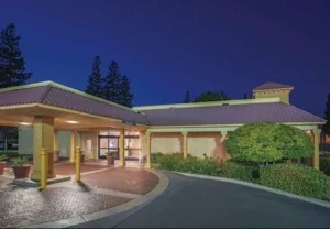 Best Hotels near Discovery Park Sacramento CA
